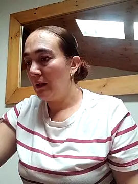 skayhot  online show from May 14, 2026, 1:18 pm