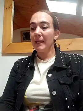 skayhot  online show from May 28, 2026, 1:08 pm