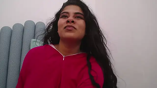 Snapshot of iniyalaboni chatting on March 21, 2025, 6:18 pm iniyalaboni online show from March 21, 2025, 6:18 pm
