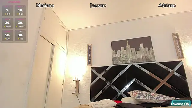 Snapshot of toyboys1 chatting on October 9, 2025, 3:04 am toyboys1 online show from October 9, 2025, 3:04 am