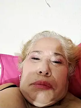 Snapshot of girl_amada chatting on September 29, 2025, 1:11 am girl amada online show from September 29, 2025, 1:11 am