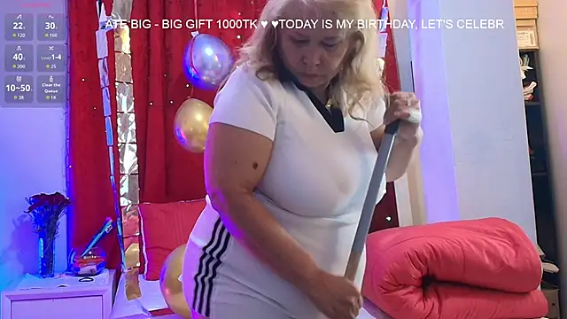 Snapshot of girl_amada chatting on January 18, 2026, 8:51 am girl amada online show from January 18, 2026, 8:51 am