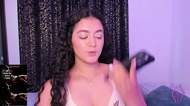 Adhara-zanne online show from March 5, 2025, 3:18 pm