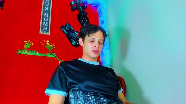Snapshot of LilOwen_ chatting on March 22, 2025, 3:41 am LilOwen online show from March 22, 2025, 3:41 am