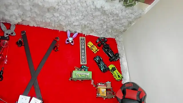 Snapshot of LilOwen_ chatting on October 18, 2025, 7:03 pm LilOwen online show from October 18, 2025, 7:03 pm