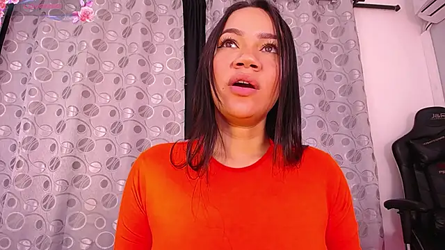 CherylFoster online show from January 18, 2025, 11:44 pm