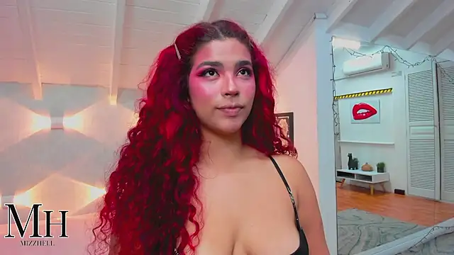 Snapshot of MizzHell chatting on February 23, 2026, 3:48 am MizzHell online show from February 23, 2026, 3:48 am