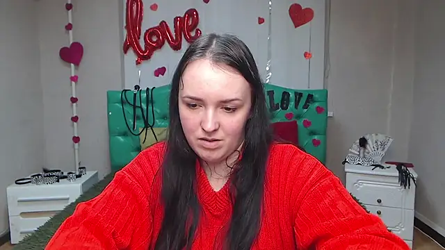 IsabelBlackberry online show from March 17, 2025, 11:53 am