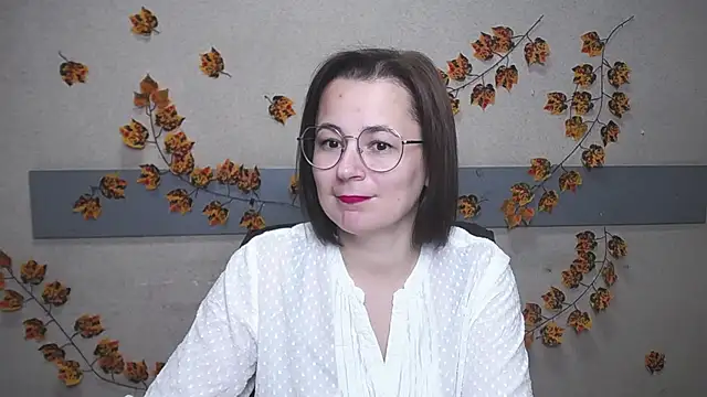 Snapshot of MarieSho chatting on December 4, 2024, 3:26 am MarieSho online show from December 4, 2024, 3:26 am