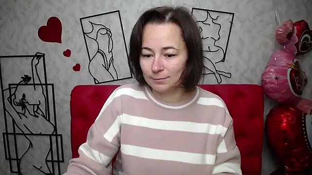 Snapshot of MarieSho chatting on February 17, 2025, 7:04 am MarieSho online show from February 17, 2025, 7:04 am