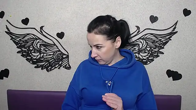 Snapshot of ElizabethSho chatting on November 19, 2025, 6:08 pm ElizabethSho online show from November 19, 2025, 6:08 pm