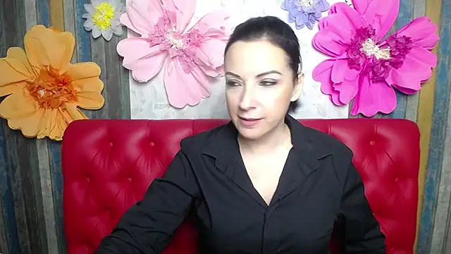 Snapshot of ElizabethSho chatting on December 2, 2025, 6:14 pm ElizabethSho online show from December 2, 2025, 6:14 pm