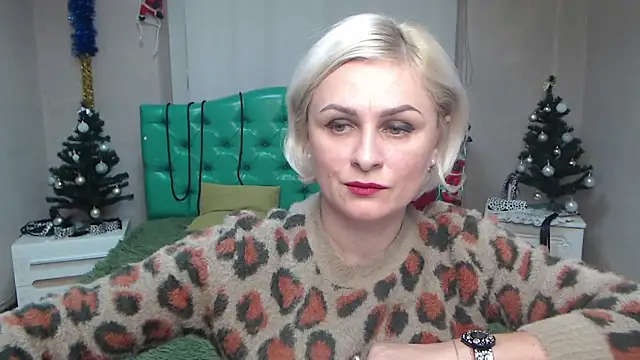 Snapshot of OliviaHorst chatting on December 18, 2024, 2:28 pm OliviaHorst online show from December 18, 2024, 2:28 pm