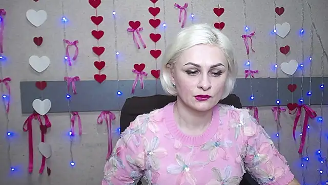 Snapshot of OliviaHorst chatting on February 22, 2025, 6:39 am OliviaHorst online show from February 22, 2025, 6:39 am
