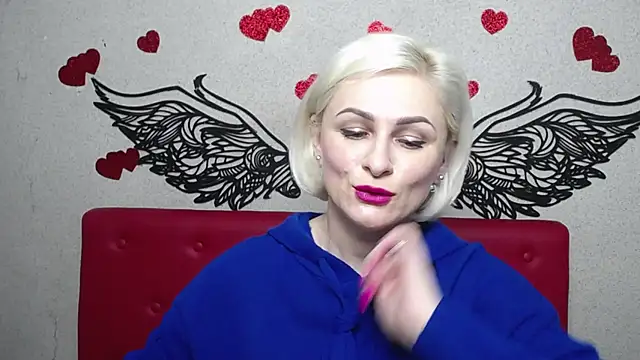Snapshot of OliviaHorst chatting on March 8, 2025, 9:28 am OliviaHorst online show from March 8, 2025, 9:28 am