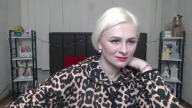 Snapshot of OliviaHorst chatting on September 26, 2025, 5:33 am OliviaHorst online show from September 26, 2025, 5:33 am