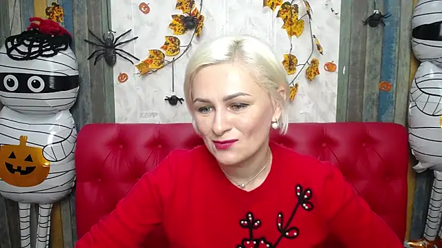 Snapshot of OliviaHorst chatting on November 12, 2025, 6:25 am OliviaHorst online show from November 12, 2025, 6:25 am