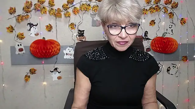 Snapshot of EllaBonito chatting on October 22, 2025, 5:30 am EllaBonito online show from October 22, 2025, 5:30 am