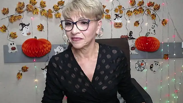 Snapshot of EllaBonito chatting on October 26, 2025, 6:30 am EllaBonito online show from October 26, 2025, 6:30 am