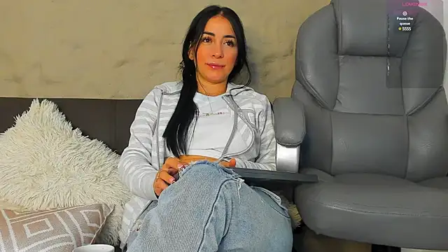 Snapshot of Sofia__rivera chatting on December 31, 2024, 11:31 am Sofia rivera online show from December 31, 2024, 11:31 am