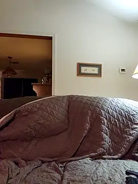 coolbrease10 online show from October 1, 2025, 5:35 am