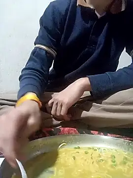 White devil02 online show from December 7, 2024, 7:21 pm