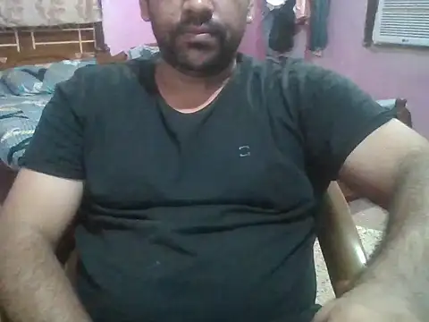 Snapshot of boyplay1000 chatting on November 2, 2025, 4:04 am boyplay1000 online show from November 2, 2025, 4:04 am