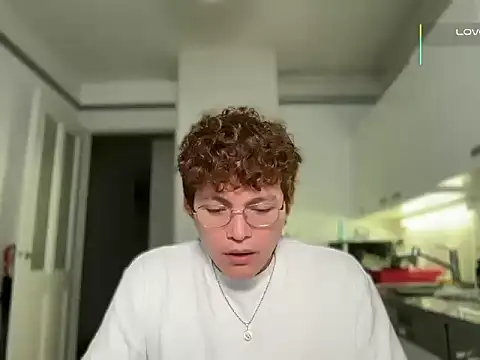 ccamilo-andress online show from March 16, 2026, 4:33 pm