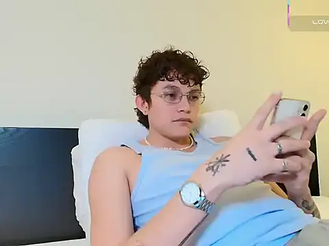 ccamilo-andress online show from March 20, 2026, 4:56 pm