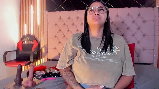 La indiia online show from November 12, 2025, 12:16 pm