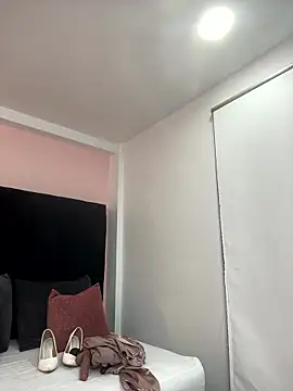 ariel jonees online show from January 13, 2026, 8:36 pm