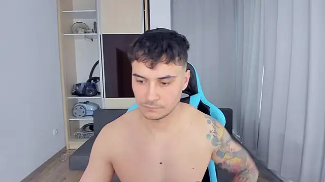 MatMalonne online show from December 29, 2024, 1:49 pm