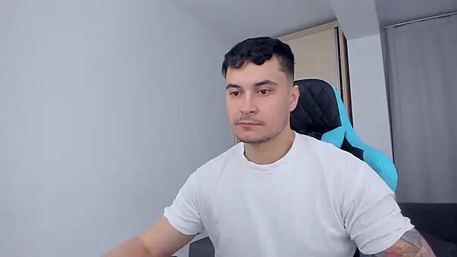 MatMalonne online show from January 1, 2025, 5:22 am