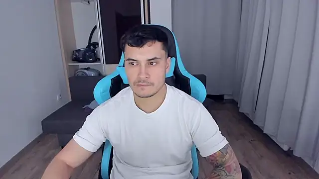 MatMalonne online show from January 2, 2025, 4:13 pm