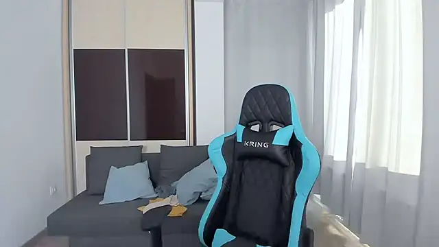 MatMalonne online show from September 21, 2025, 4:58 am