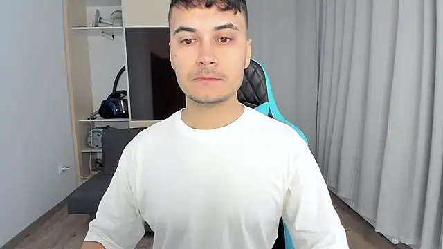 MatMalonne online show from November 23, 2025, 6:35 am