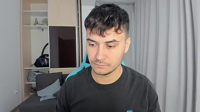 MatMalonne online show from November 27, 2025, 7:54 am