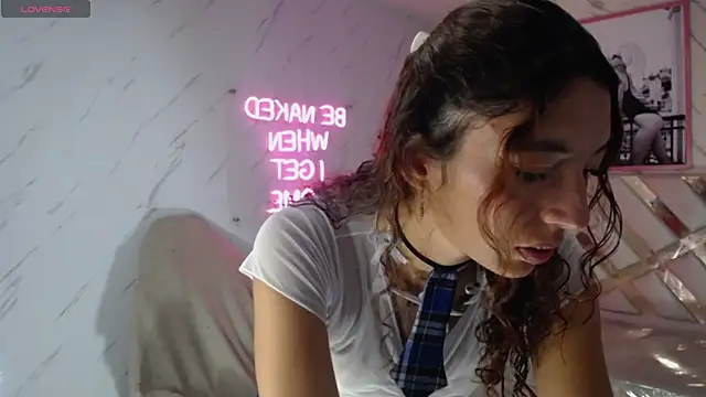 Tomoe b online show from January 10, 2025, 3:18 am