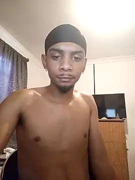 Snapshot of 29YOURZ_28_ chatting on December 4, 2024, 9:18 am 29YOURZ 28 online show from December 4, 2024, 9:18 am