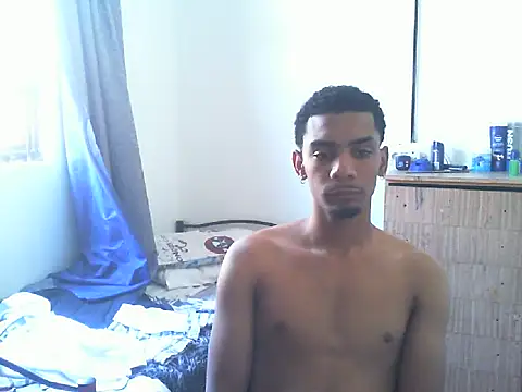 Snapshot of 29YOURZ_28_ chatting on February 3, 2025, 9:41 am 29YOURZ 28 online show from February 3, 2025, 9:41 am