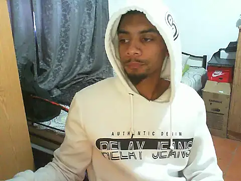 29YOURZ 28  online show from October 6, 2025, 8:34 am