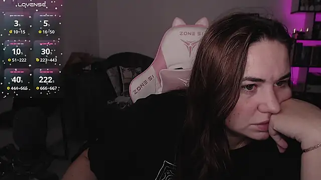 Snapshot of SexyWitch_666 chatting on October 1, 2025, 7:58 am SexyWitch 666 online show from October 1, 2025, 7:58 am