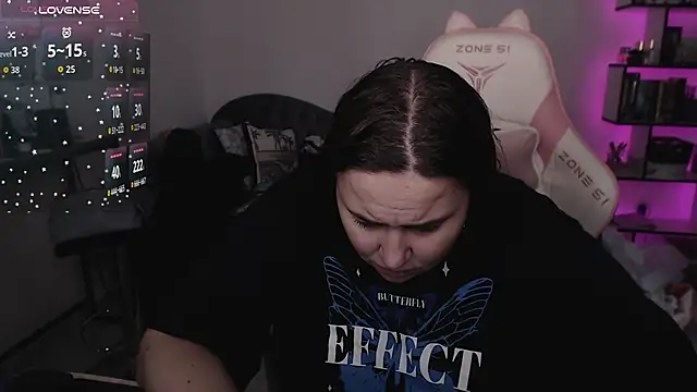 Snapshot of SexyWitch_666 chatting on October 21, 2025, 8:48 am SexyWitch 666 online show from October 21, 2025, 8:48 am