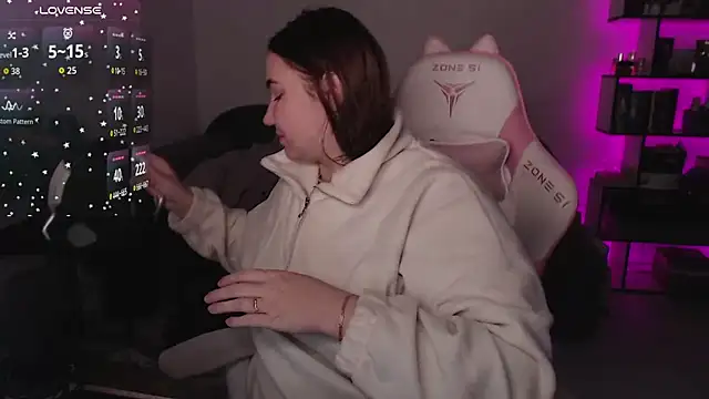 Snapshot of SexyWitch_666 chatting on November 13, 2025, 7:40 am SexyWitch 666 online show from November 13, 2025, 7:40 am