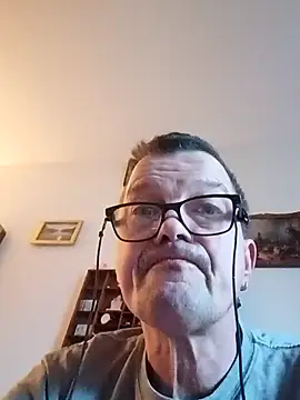 Bigpenis6y online show from February 4, 2026, 6:41 am