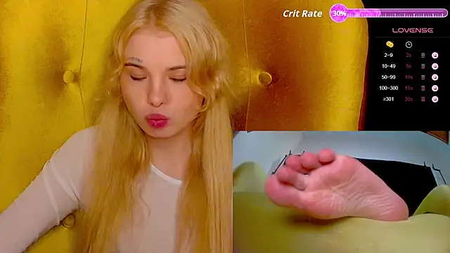 Snapshot of MisssLola chatting on September 10, 2025, 3:01 pm MisssLola online show from September 10, 2025, 3:01 pm