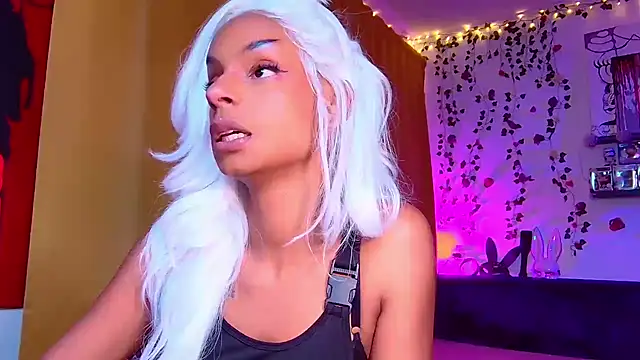 thegoddesschayenne online show from April 28, 2026, 7:19 pm