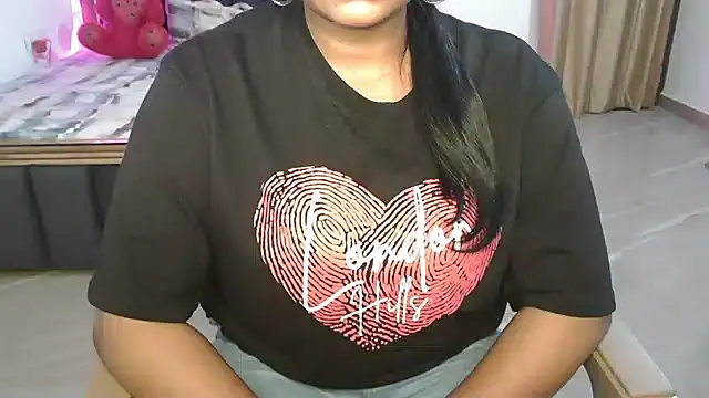 N-Natasha online show from April 5, 2026, 3:42 pm