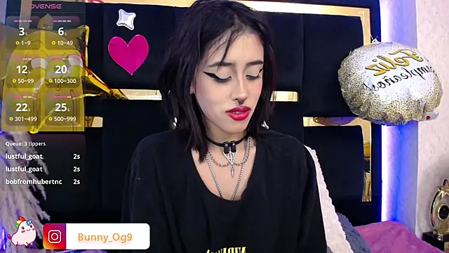 Snapshot of Bunny_O chatting on March 17, 2025, 2:30 am Bunny O online show from March 17, 2025, 2:30 am