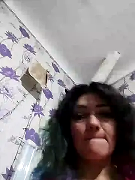 SweetLeila40 online show from February 9, 2025, 2:49 am